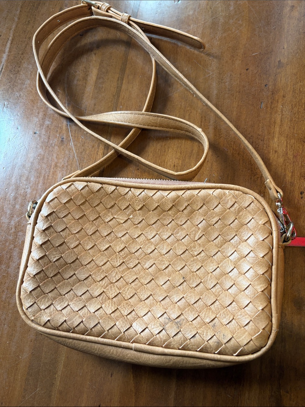 Woven Leather Crossbody Bag in Tan - Elegant Everyday Carry